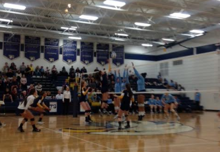 Volleyball comes back to beat Blaine